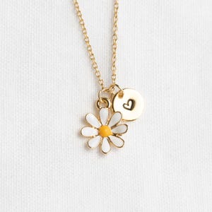 Daisy Flower Charm Necklace, Spring White Floral Pendant, Personalized Initial Charm Jewelry Gift