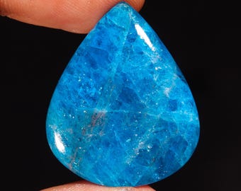 Niebieski apatyt w kształcie gruszki: luźny kamień szlachetny do wyrobu biżuterii (40,55 ct, 32x26x5 mm)