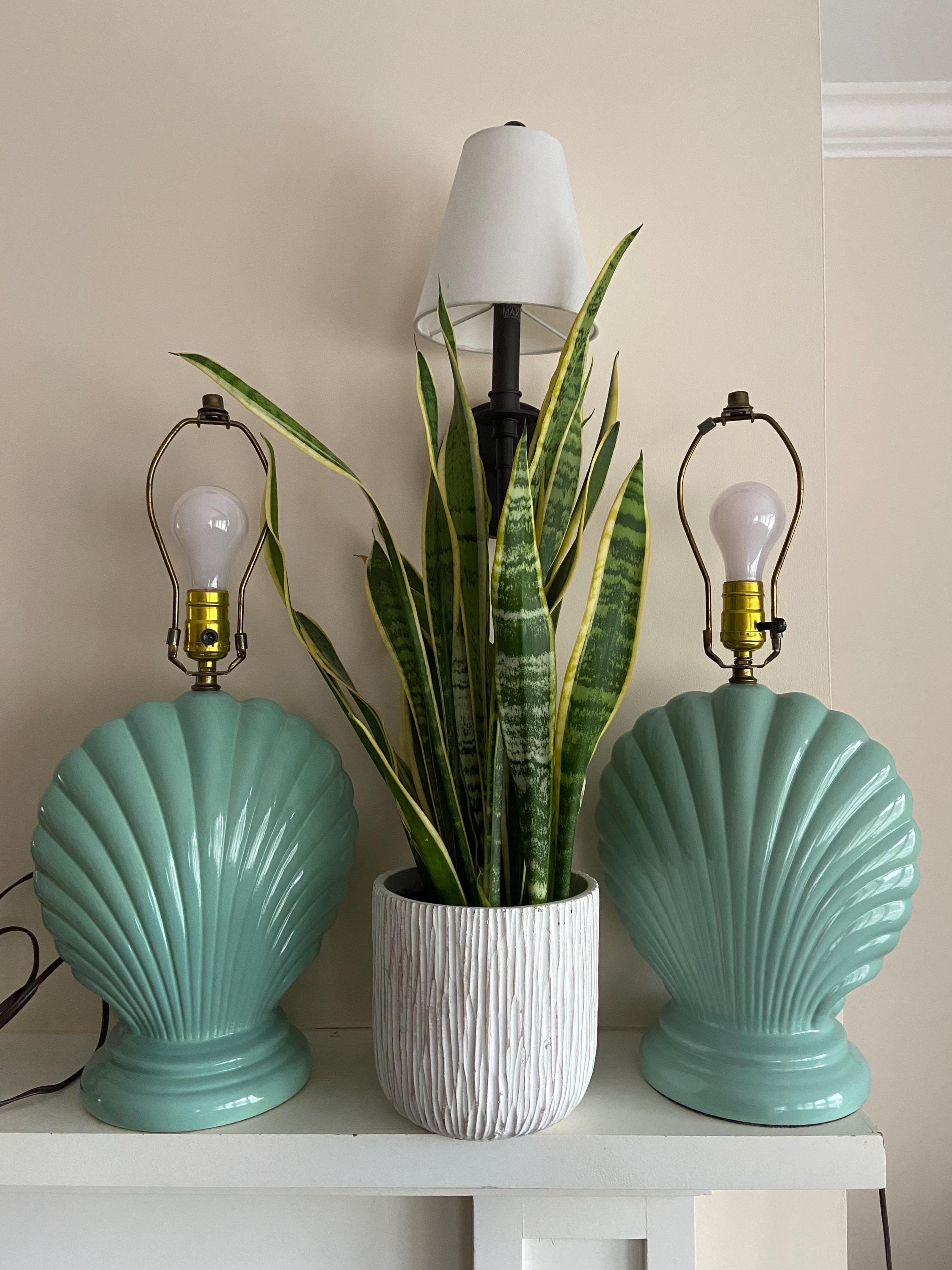 Vintage Clam Shell Lamp - Etsy