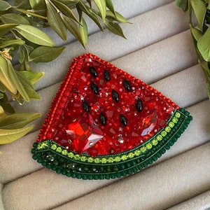 watermelon brooch, watermelon pin, watermelon jewelry, embroidered brooch, fruit brooch