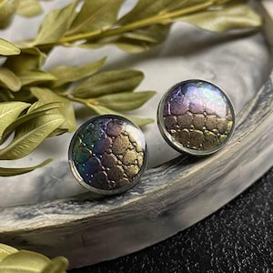 Snake Skin Stud Earrings: Faux Leather Resin Design