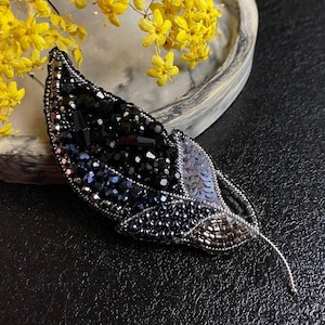Feather beaded brooch, Black feather beaded brooch, Black crow feather clasp