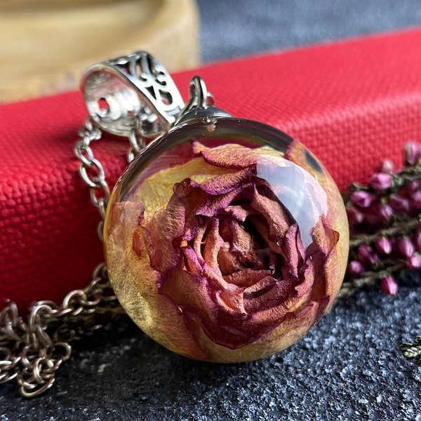 Real Rose Necklace, Real Rose Pendant, Rosebud Necklace, Rose Terrarium, Flower Resin Jewelry