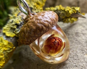 Acorn Pendant Flower, Terrarium Resin Jewelry, Acorn Necklace, Botanical Jewelry