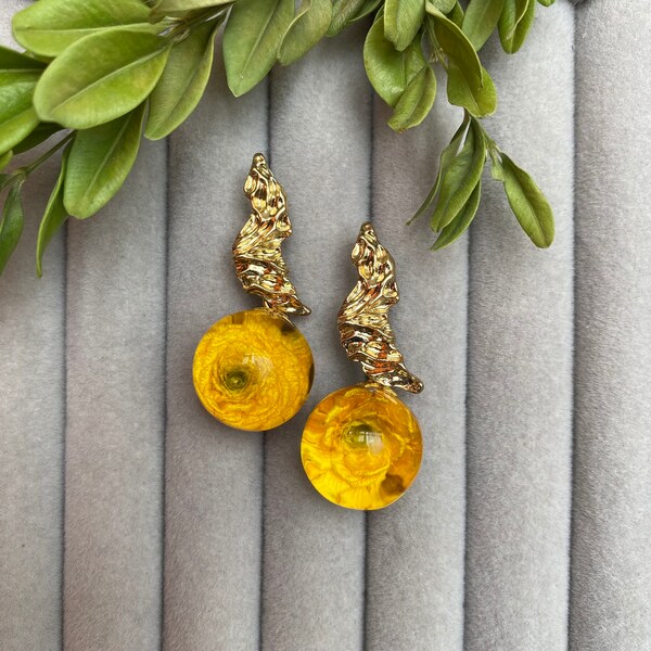Buttercup earrings Clearance