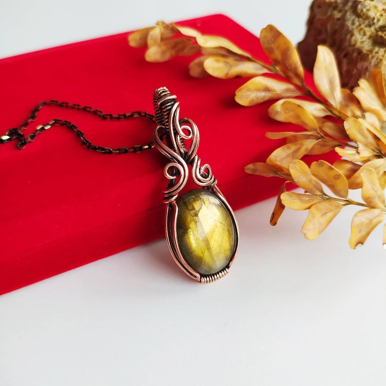 Christmas for gift,woman for gift yellow gemstone jewelry,boho style Labradorite wire wrapped pendant necklace