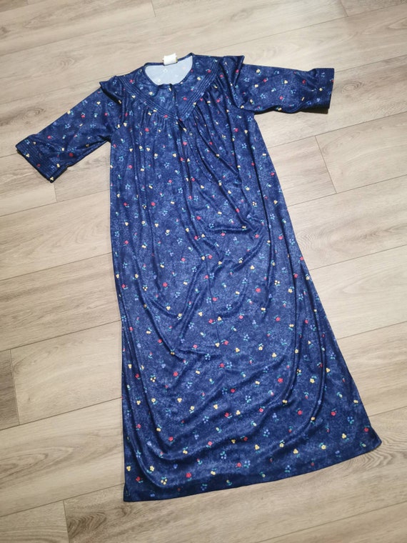 Vintage Sleepwear | 70s Nightgown | Ladies Vintag… - image 3
