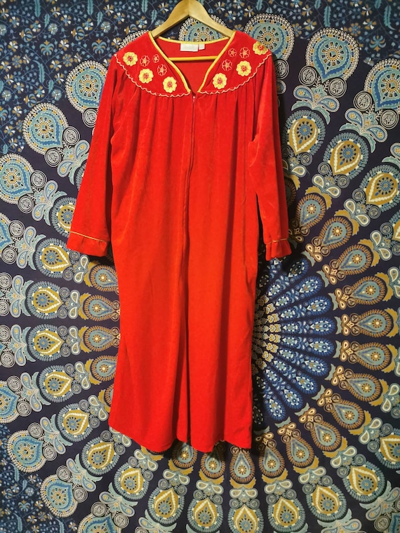 Gorgeous Vintage Vanity Fair Soft Red Velour Robe - image 2