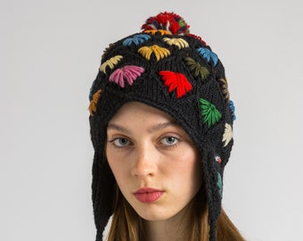 70s Vintage Knitted Woman Retro Crochet Wool Hat/ Vintage Woman Multicolor Winter Hat/ Retro Woman Winter size Small