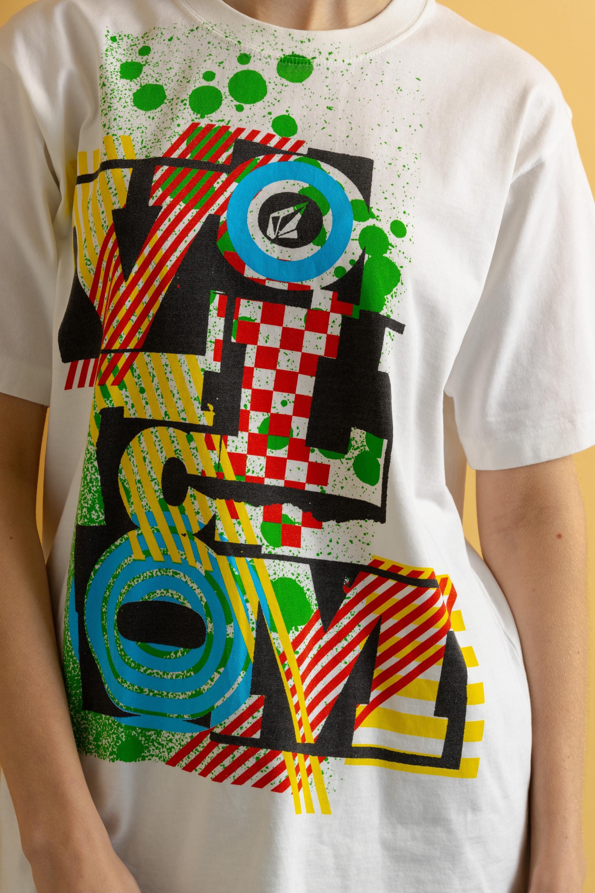90s VOLCOM Vintage Oldschool Graphic Print T-shirt Mens Clothing