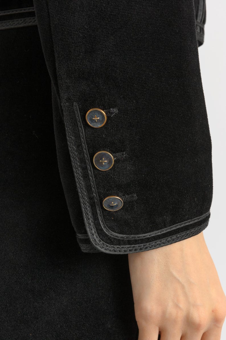 LOUIS FERAUD vintage skirt suit, vintage 1970s cotton Louis Feraud velour skirt suit, elegant black woman velour blazer suit image 14