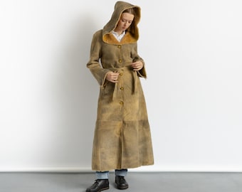80s Vintage Suede Sheepskin Leather Shearling Fastens Coat size Small/Vintage Leather Shearling Coat/Vintage Woman Winter Leather Jacket
