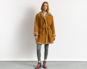 Abrigo de piel de oveja para mujer, años 80, talla M, abrigo vintage de ante marrón, abrigo informal holgado, abrigo de piel de oveja desgastada, abrigo de invierno sostenible.