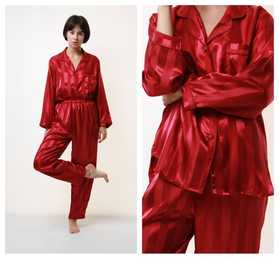 80s 100% SILK Vintage Pyjamas Buttons Up Top and T