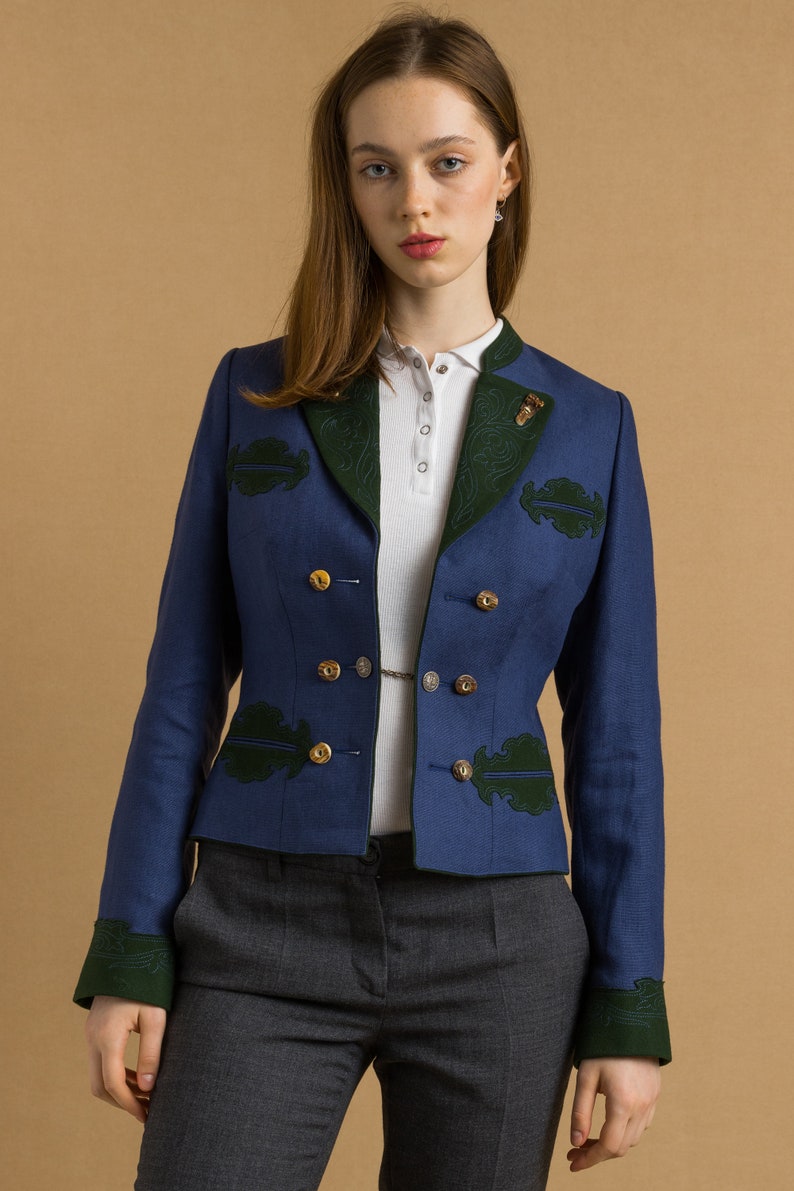 Women's structured jacket collar and 2 flap pockets / deer horn buttons / traditional jacket popular in Bavaria, Tyrol, Austria and Germany image 8