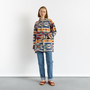80s Vintage Viscose Aztec Abstract Pattern Unisex Fabric Long Sleeve in Pattern Shirt Buttons Up Blouse size Men&#39;s Medium