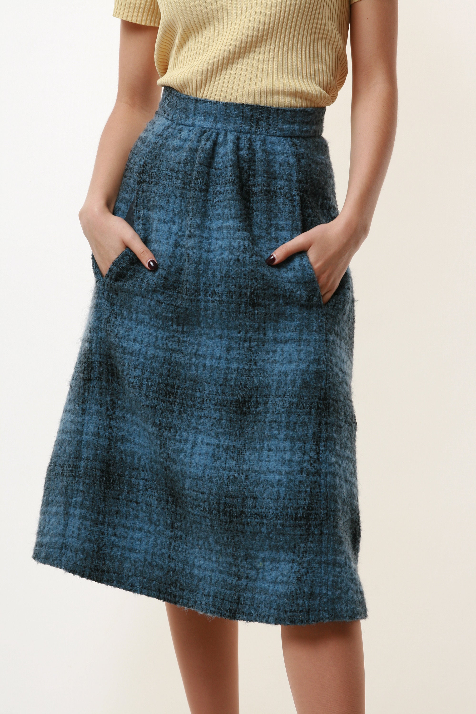 スカート 1980s vintage Ballantyne slit wool skirt Vintage Wool Blend Pencil Skirt: 90s Gray High Waisted Midi