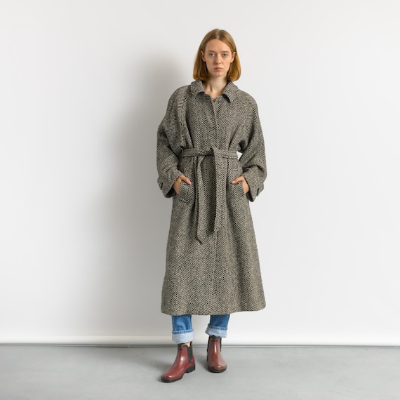 Vintage Burberrys Irish Tweed Coat – 100% Wool Herringbone Long