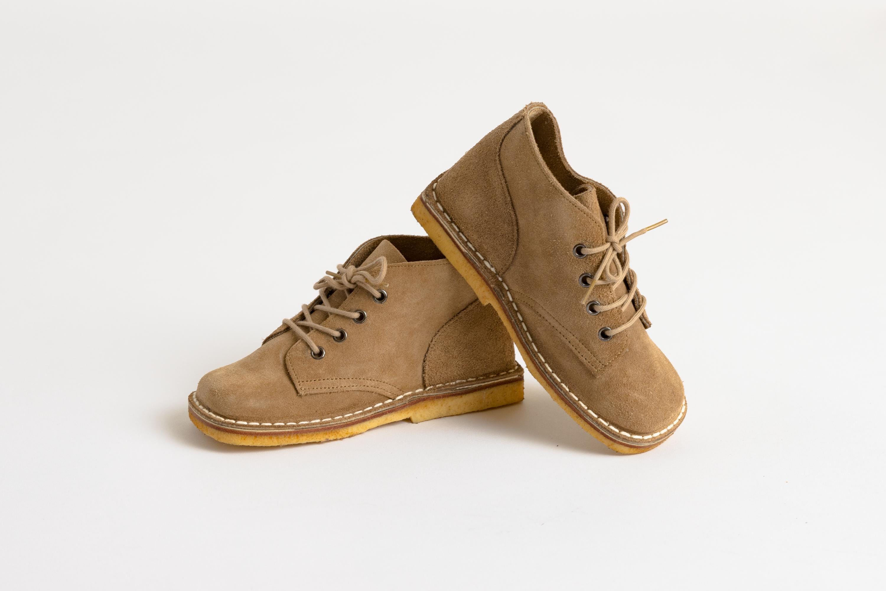 Deadstock Vintage 70s STRUB Kids Suede Lether Brown Square Toes 