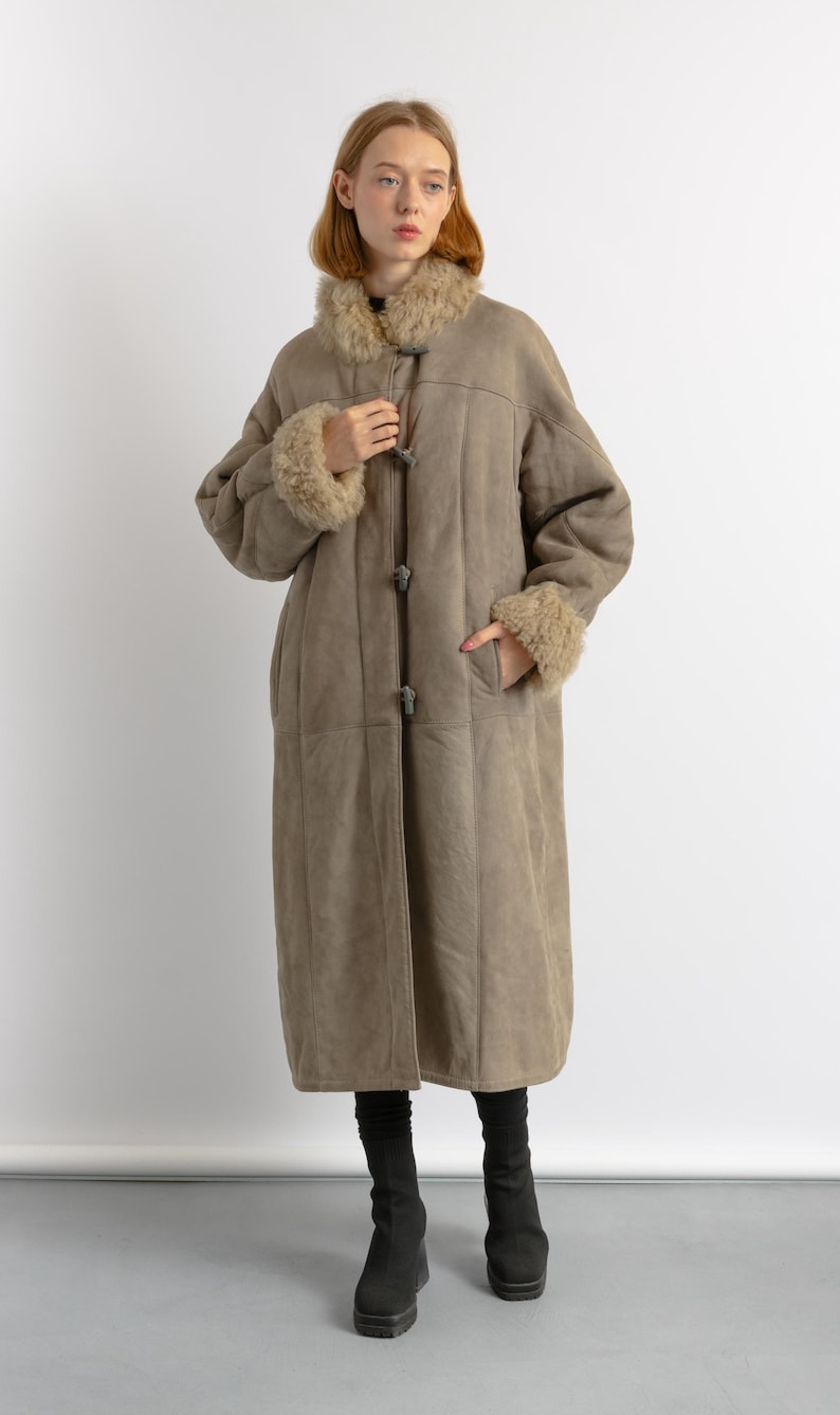Women Suede Sheepskin Jacket Gray Vintage 80s Retro Winter Outerwear Sheepskin Western Suede Coat Women Vintage Clothing size M image 2