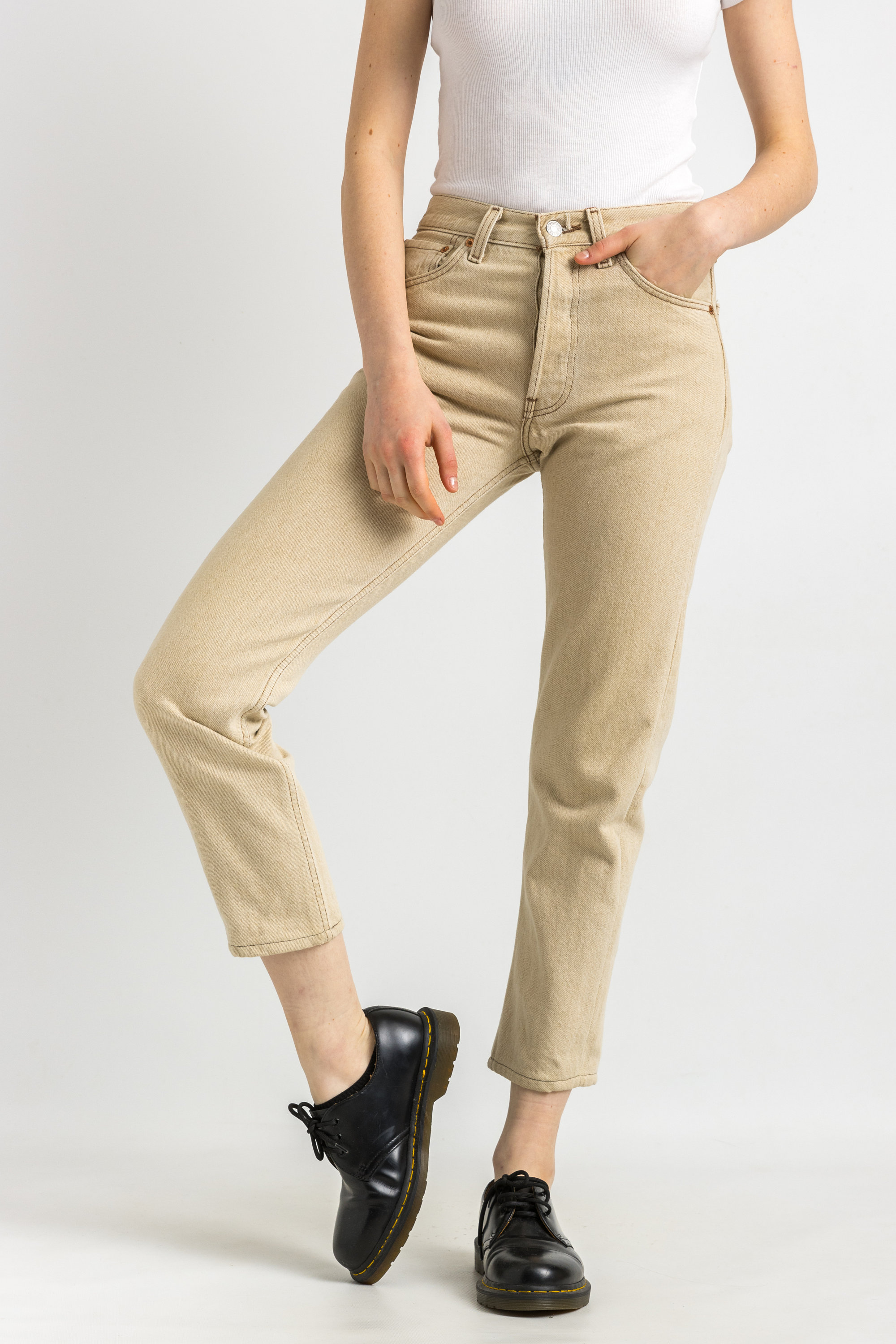 90s Vintage Size 28 Vintage 501 Beige Slim Fit Straight Leg Levis 90s Vintage Size 28 Vintage 501 Beige Slim Fit Straight Leg Levis