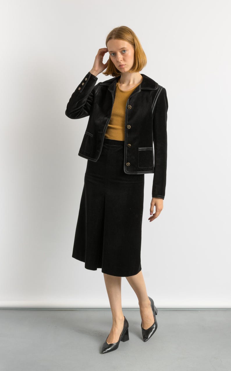 LOUIS FERAUD vintage skirt suit, vintage 1970s cotton Louis Feraud velour skirt suit, elegant black woman velour blazer suit image 2