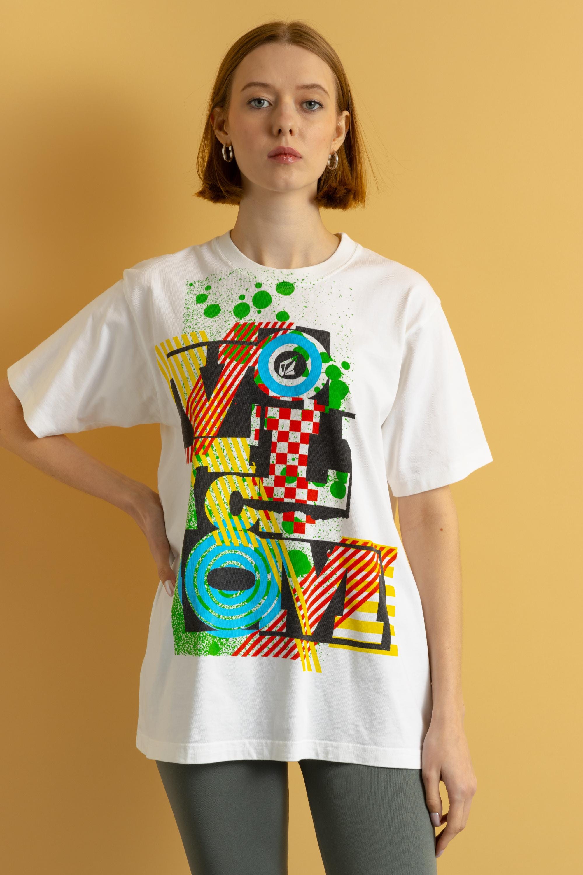 90s VOLCOM Vintage Oldschool Graphic Print T-shirt Mens Clothing