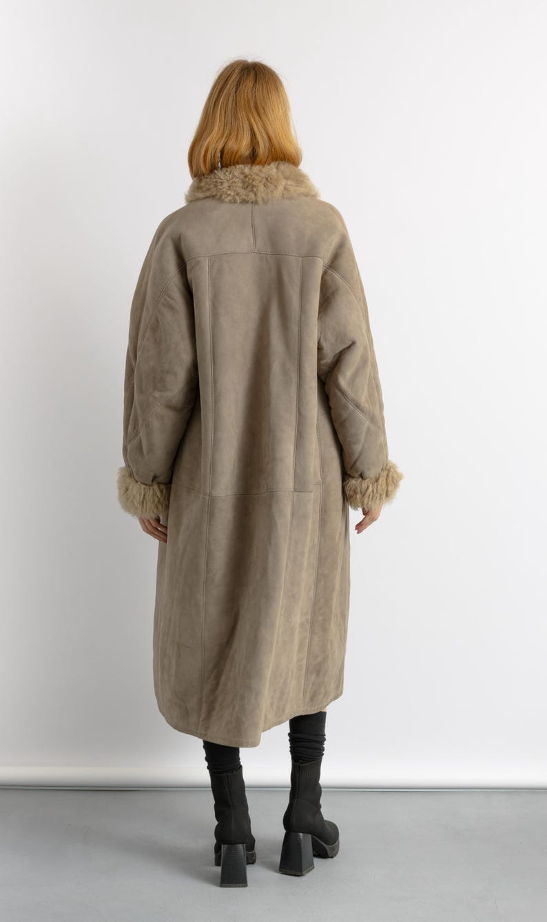 Women Suede Sheepskin Jacket Gray Vintage 80s Retro Winter Outerwear Sheepskin Western Suede Coat Women Vintage Clothing size M image 4