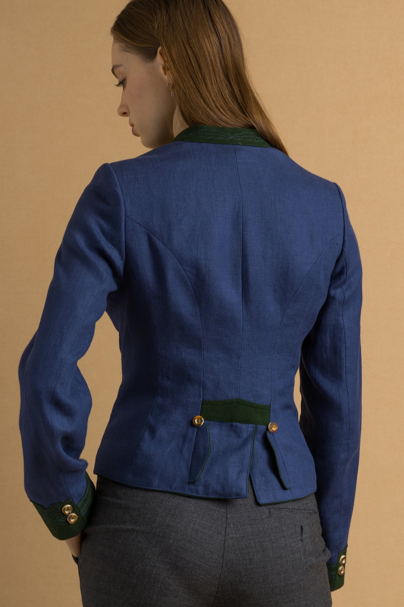 Women's structured jacket collar and 2 flap pockets / deer horn buttons / traditional jacket popular in Bavaria, Tyrol, Austria and Germany image 2