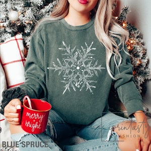 Comfort Colors® Vintage Snowflake Sweatshirt, Holiday Sweater, Matching Christmas Sweater, Family Christmas gift, Snowflake graphic sweater
