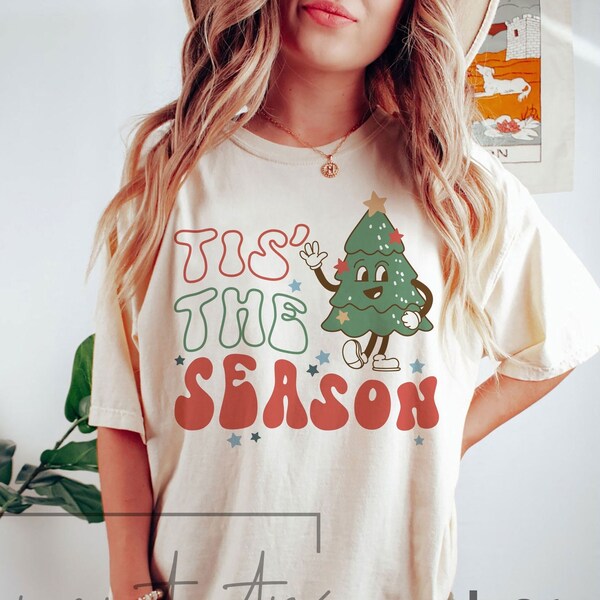 Camiseta navideña Comfort Colors tis the season, camiseta linda, camiseta navideña, ropa navideña, camiseta navideña, iPrintasty Christmas