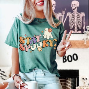 Stay spooky t-shirt, Retro Halloween t-shirt, Vintage Ghost Halloween Shirt, Retro Fall Shirt, Halloween Shirt, iprintasty halloween