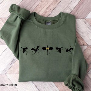 Fourth Wing Sweatshirt, Basgiath War College Sweatshirt, Violet Sorrengail, Bookish Sweatshirt, Xaden Riorson, Fantasy Book Dragon