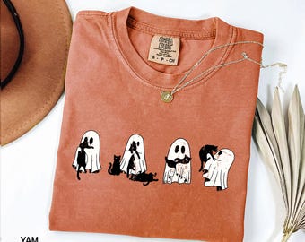 Vintage Cat Halloween Shirt, Cat Lover Shirt, Black Cat Shirt, Halloween T-Shirt, Gift For Cat Mom, Halloween Cat T-shirt, Spooky Season Tee