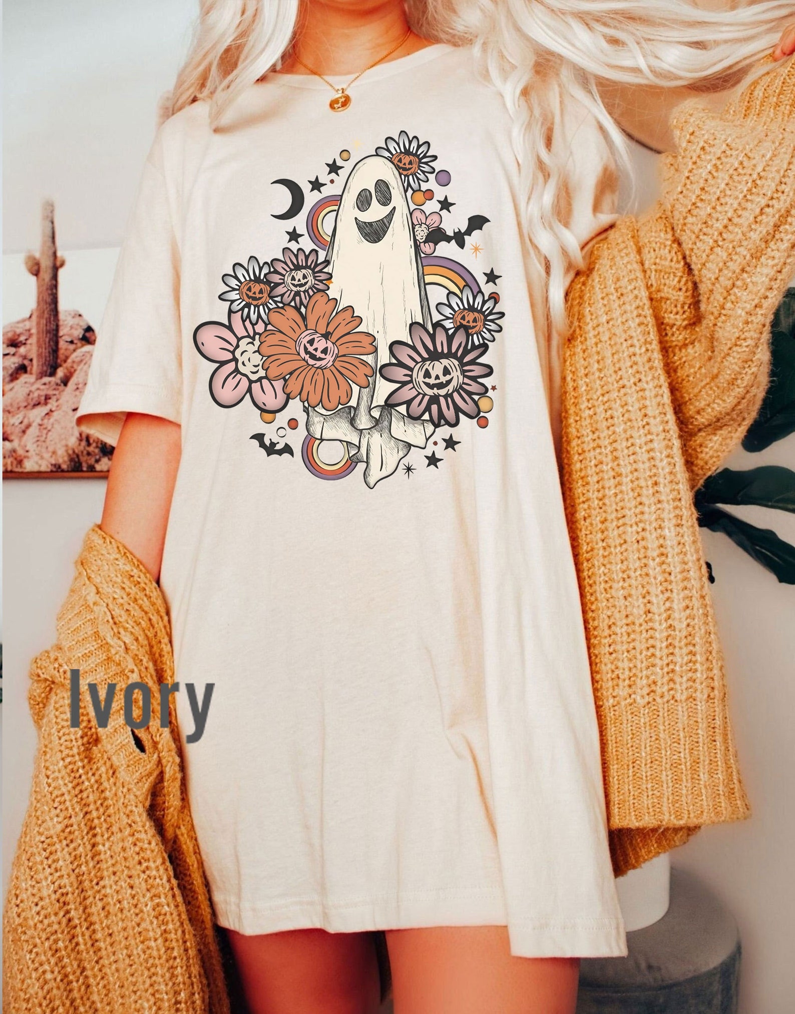 Comfort Colors® Retro Halloween T-shirt Vintage Floral Ghost - Etsy