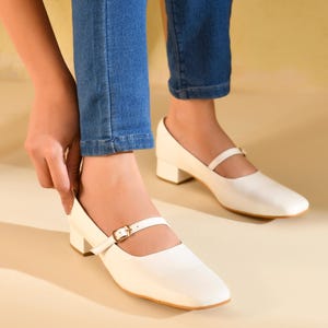 Women&#39;s Mary Jane Shoes in Patent White | Block Heels Balerinas | Formal Wear Shoes | Work Wear Heels | Comfortable Soft Cushioned Pumps |