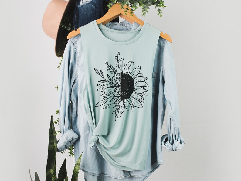 Graphic T Shirt for Women Womans Floral Workout Tank, Botanical Floral Muscle Tank Top Wildflower Shirt Sunflower Tank Gift for Her