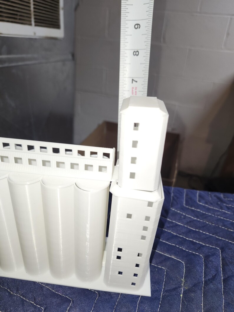 3D Printed N Scale 8 Silo Grain Elevator With Track Shed - Etsy
