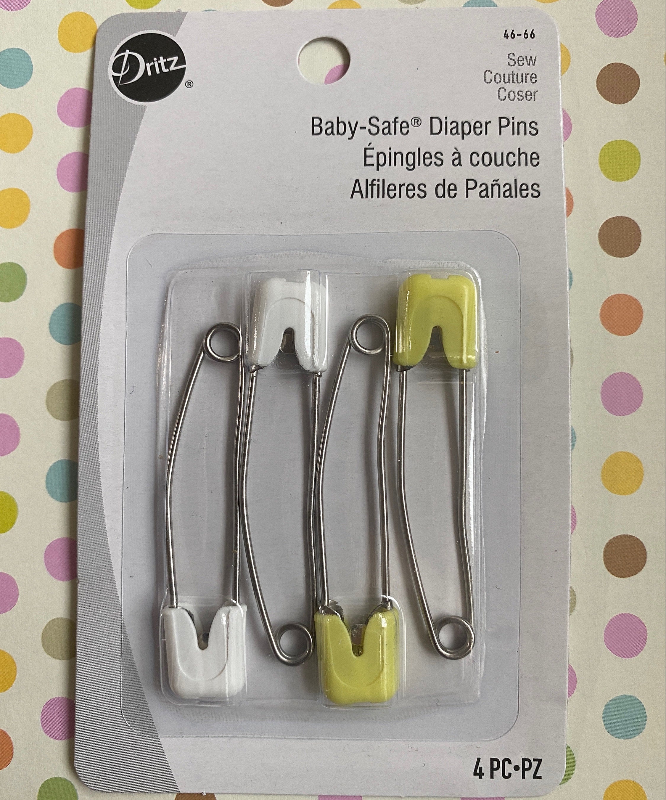 Dritz Baby Safe Diaper Pins, 4 Piece Package, 2 Blue 2 Pink, Slightly  Curved With Safety Caps for Cloth Diapers, Stainless Steel Plastic 