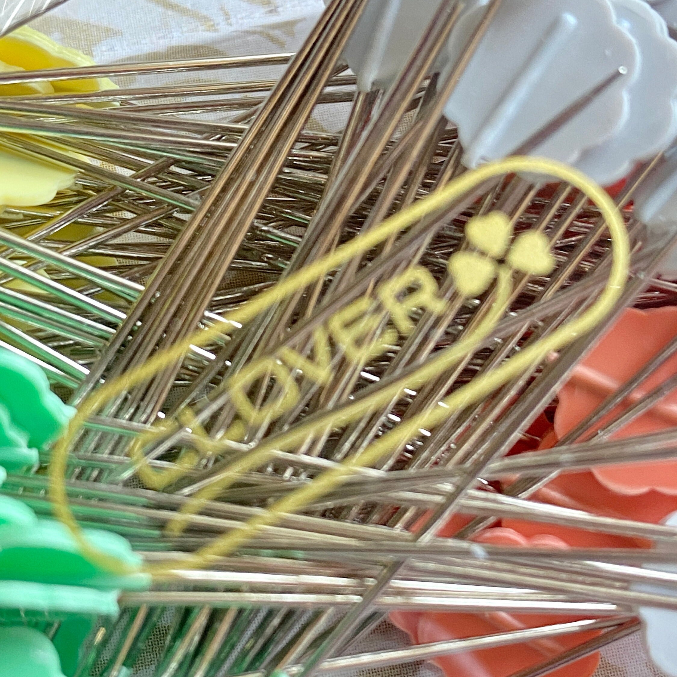 CLOVER♣️HEAD Flower Head PINS by Clover, 100 Fine .55mm X 54mm Long, 2.16