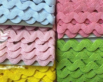 MEDIUM Wrights Rick Rack, 5 colors or bundle, .5 inches wide. 2.5 yd package, Wrights Trims, trim for quilts & crafts projects, ships fast