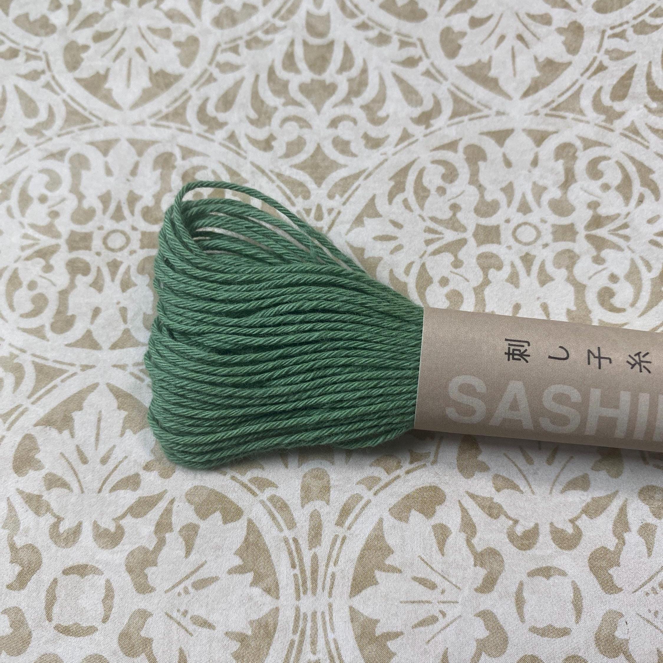 Olympus OS-7 Sashiko Stickgarn – 20 M, Grün, 100% Baumwolle, Für Traditionelle Japanische Stickerei