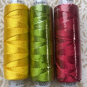 Sue Spargo 8wt RAZZLE, Rayon Metallic 50 yard spools, Wonderfil ™ Razzle Embellishment Thread, Add a little shine to your project, fast ship