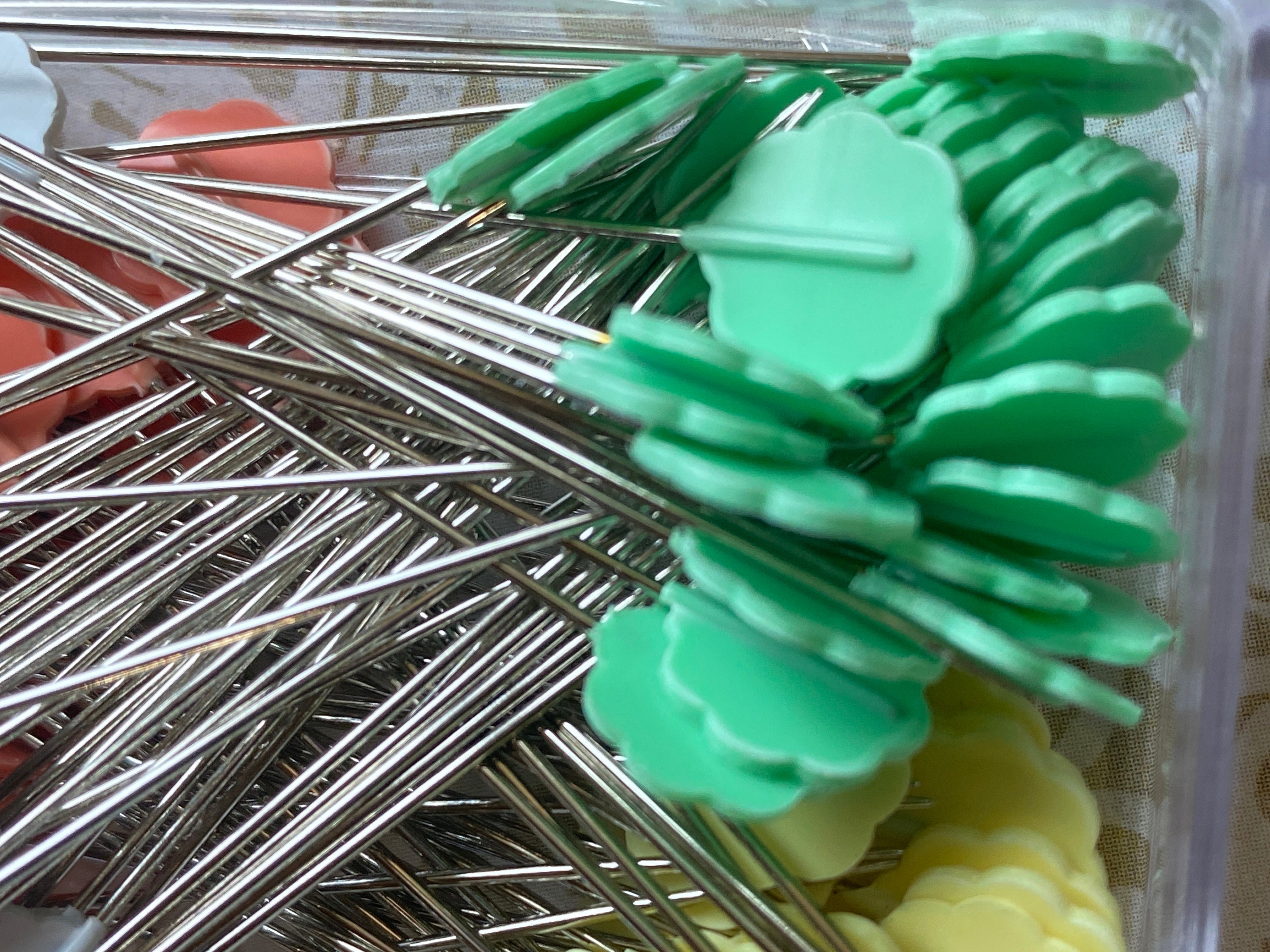 CLOVER♣️HEAD Flower Head PINS by Clover, 100 Fine .55mm X 54mm Long, 2.16