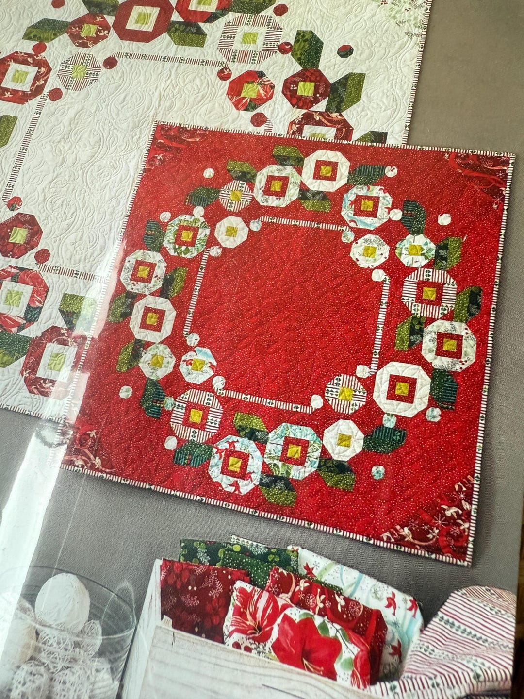 Robin Pickens LITTLE Posy WREATH Quilt Pattern, Table Topper, Small ...