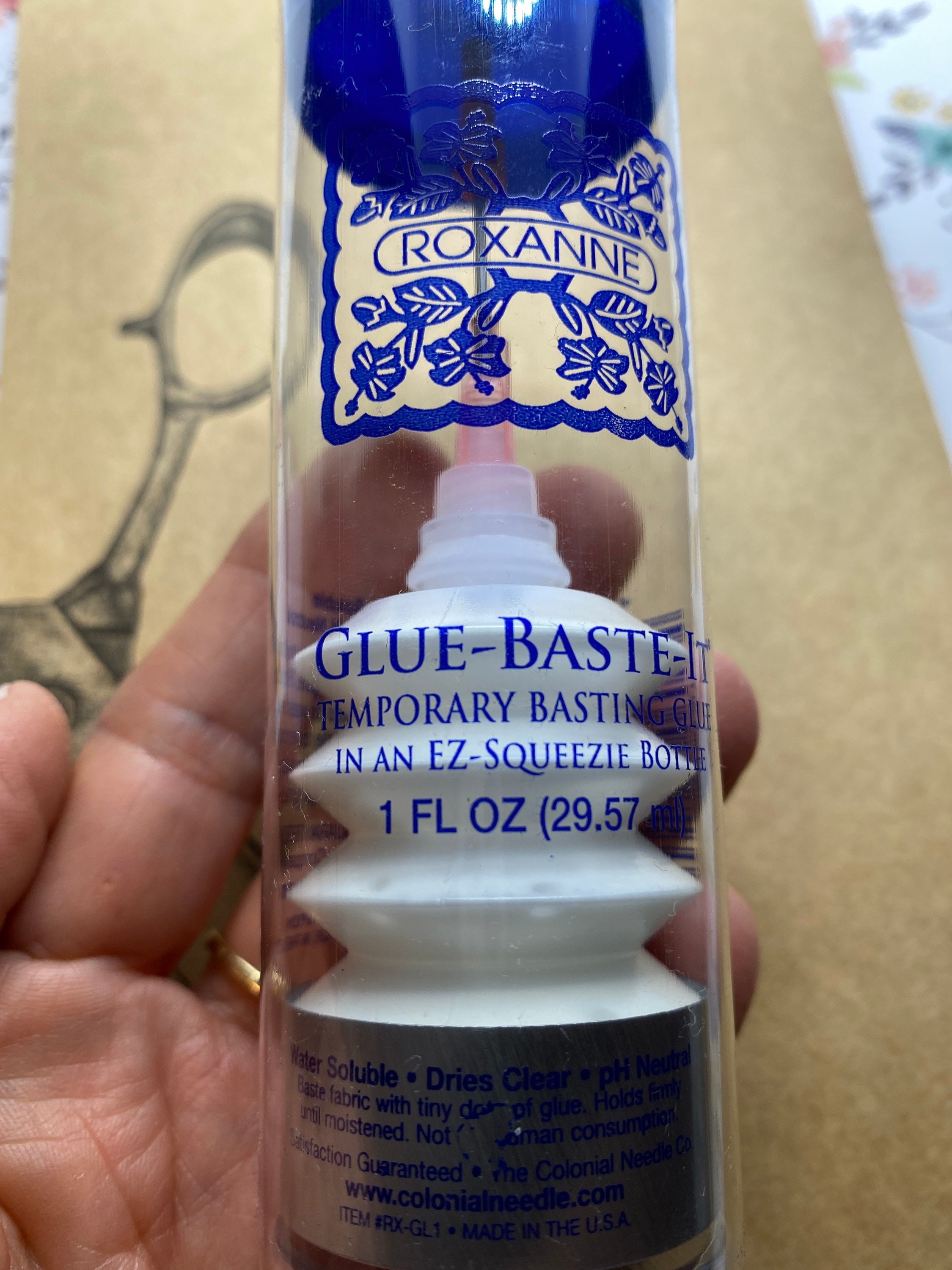 Roxannes Glue Baste It, EZ Squeeze Bottle of Roxanne Glue Baste It  Adhesive, Water Soluble Clear Dry PH Neutral Fabric Glue, Applique Glue 
