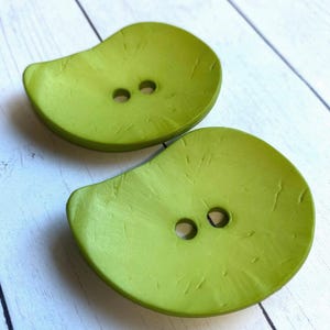 Large LIGHT LIME Paisley Dill Button, Polyamide Button from Dill, Extra Large Buttons for Tote Bags, We offer multiple colors and shapes