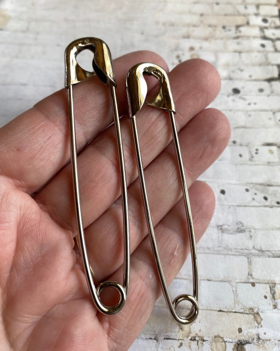 Three Inch Safety Pins, Extra Large Safety Pins, Decorative Pins for  Skirts, Kilts, Blankets, Package of Two Pins, We Ship Fast 