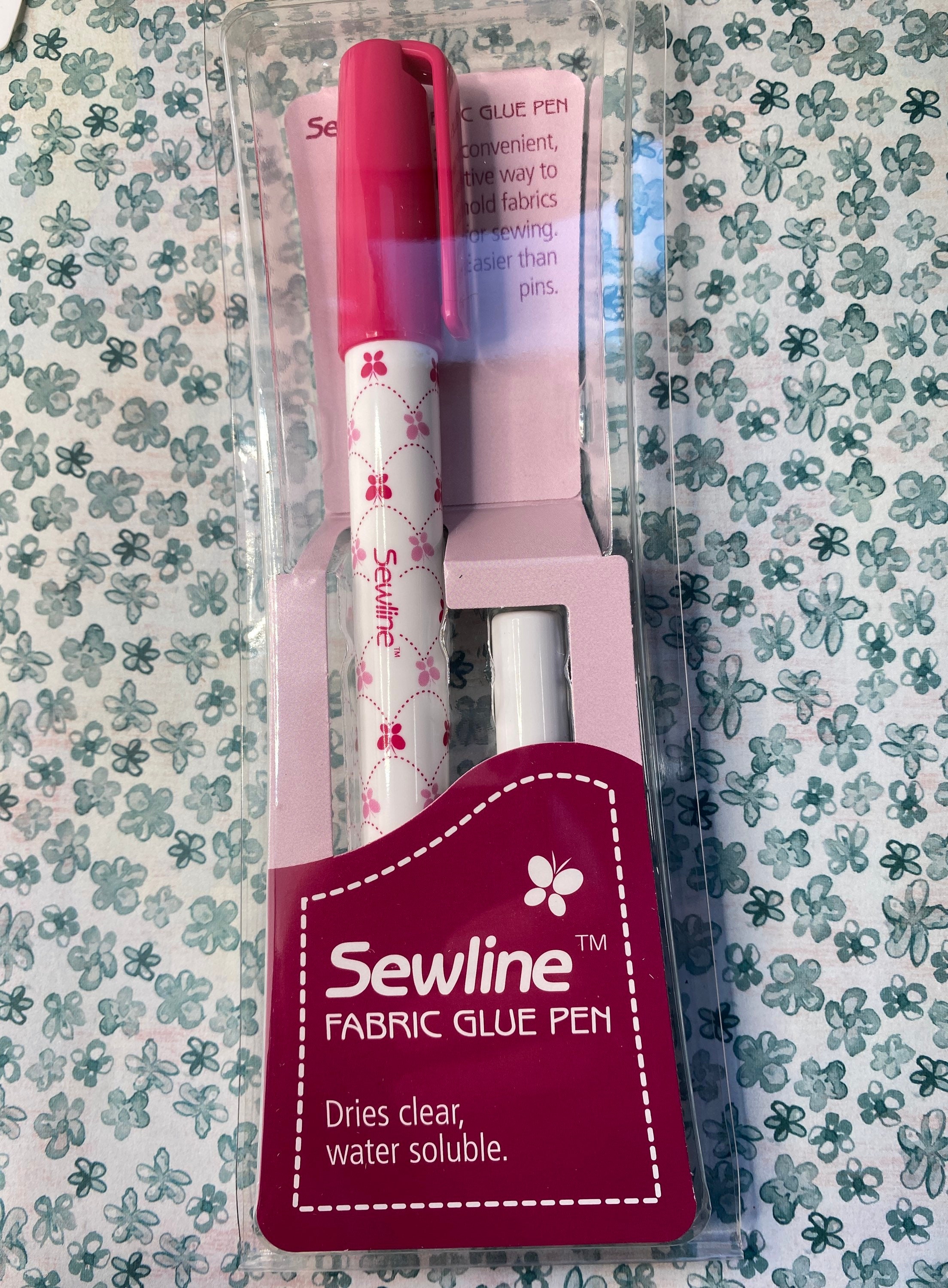 Sewline Fabric Glue Pen