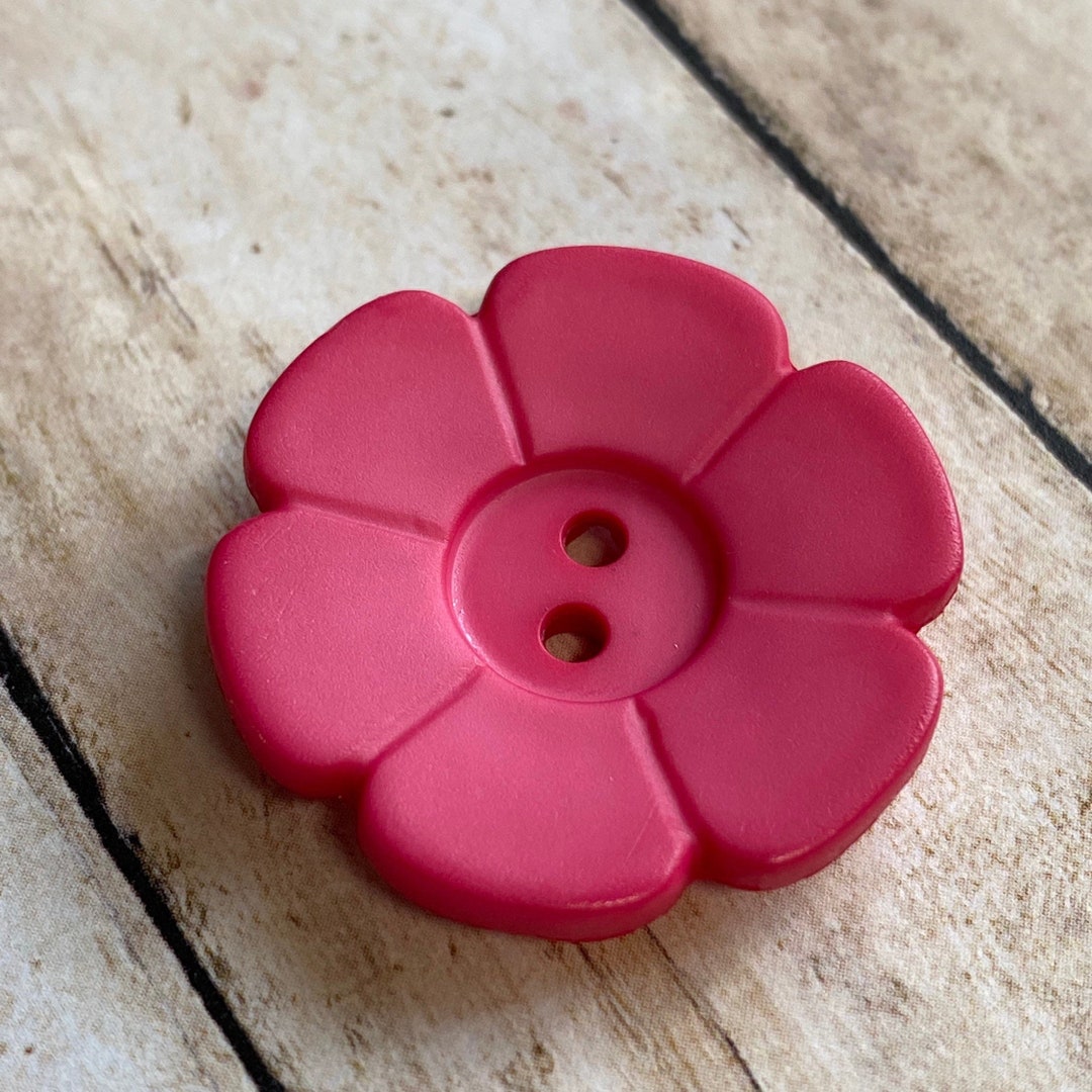 DILL PINK 28mm FLOWER Button, 1.125 Inch Polyamide Button, Sweet